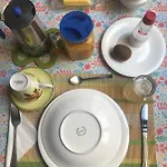 Central, Quiet And Comfortable Room, Breakfast Apartment *