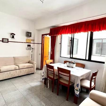 Central, Quiet And Comfortable Room, Breakfast * Las Palmas / Gran Canaria