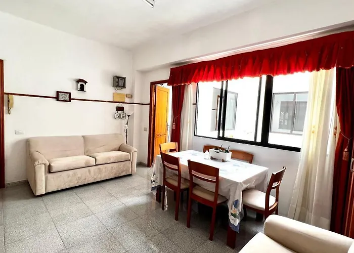 Central, Quiet And Comfortable Room, Breakfast * 라스팔마스