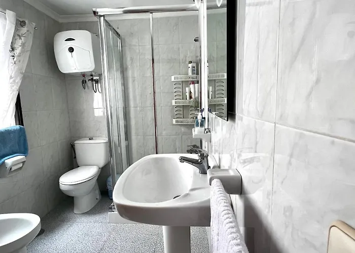 Central, Quiet And Comfortable Room, Breakfast 아파트