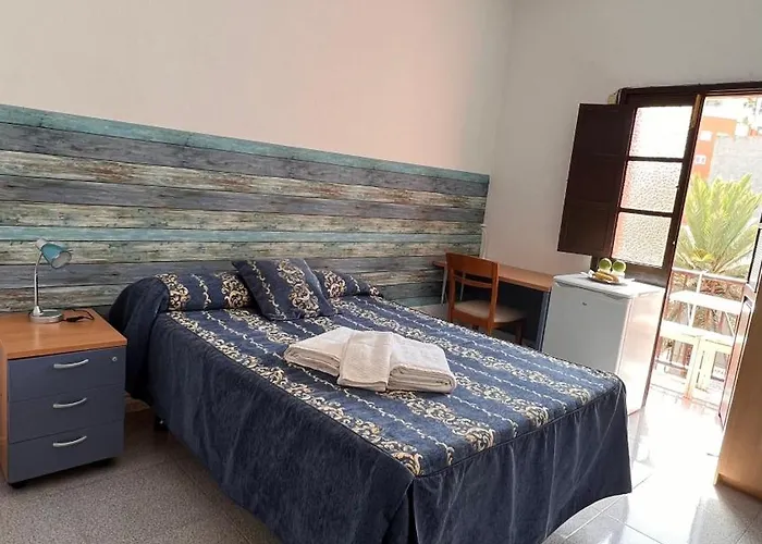 Central, Quiet And Comfortable Room, Breakfast 아파트 *
